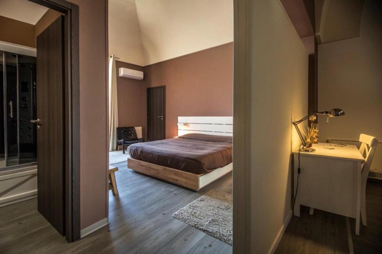 Dimora Nettare Hotel Brindisi Bagian luar foto