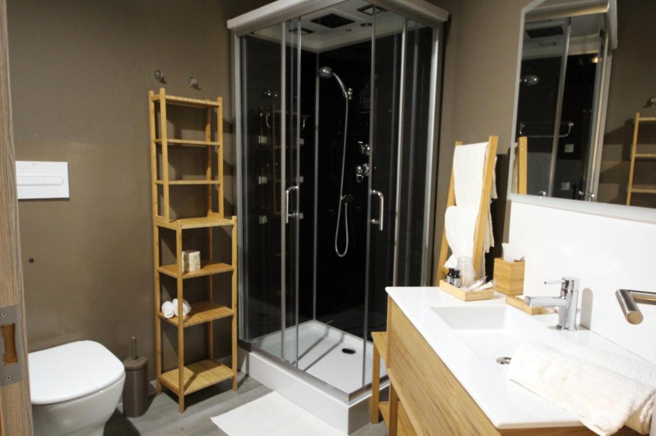 Dimora Nettare Hotel Brindisi Bagian luar foto