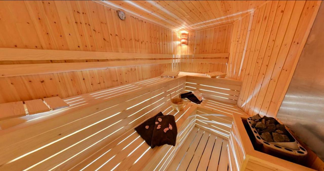 Dimora Nettare Hotel Brindisi Bagian luar foto